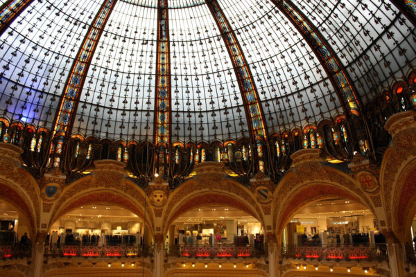 Consigne bagages aux Galeries Lafayette Haussmann